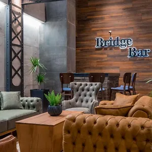 Hotel Bridge ****