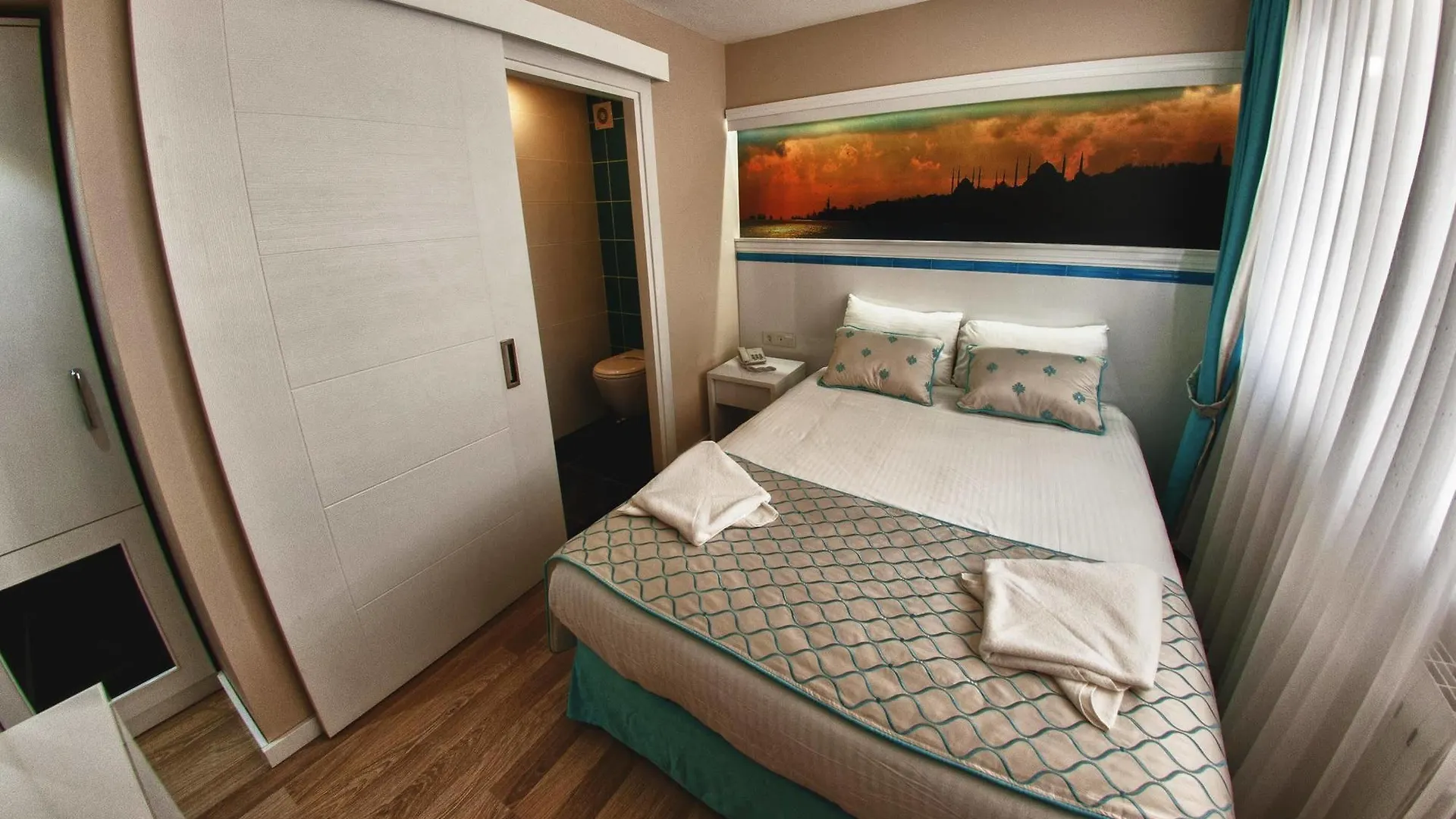 ***  Star Holiday Hotel Istanbul Turkey